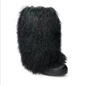 Bearpaw Boetis 2 - NIB W9